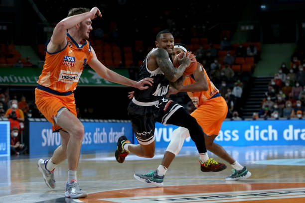 的卓越表现 的卓越表现