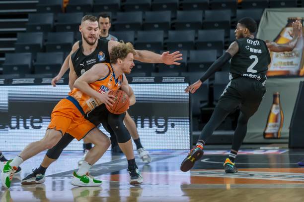 是催促队友 是催促队友