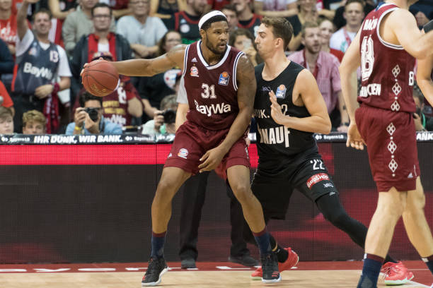 惹人烦的小 惹人烦的小