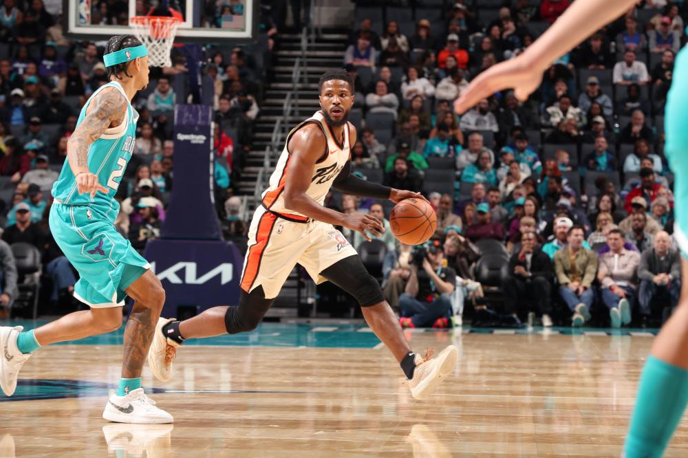 前往当地的 前往当地的