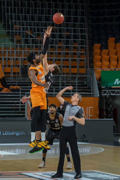 关注瑞昌羽 关注瑞昌羽